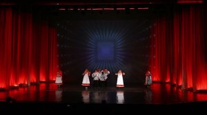 Танец «Полюби себя, Маня!»