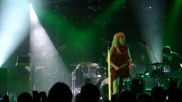 Ellie Goulding - Only You + Under the Sheets live Liverpool O2 Academy 08-12-12 смотреть онлайн