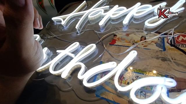 NEON SIGN || Happy 18th Birthday смотреть онлайн