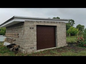ГАРАЖ МЕЧТЫ / GARAGE КАК СДЕЛАТЬ ПРАВИЛЬНЫЙ ЗАЕЗД В ГАРАЖ. МОИ ОШИБКИ. ОДНОСКАТНАЯ КРЫША ГАРАЖА.