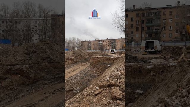 Разработка котлована #генстройтранс #гст #строительство #shorts #спецтехника #excavator #авто