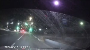 Появилось видео переворота автомобиля на улице Пушкарёва.