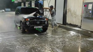 Как ПОМЫТЬ автомобиль за 50 СЕКУНД лада нива 21214 урбан / lada niva urban