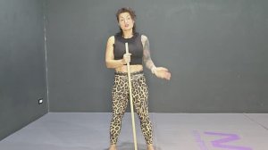 Простые упражнения с палочкой для зарядки,разминки,растягивания,самомассажа всего тела.