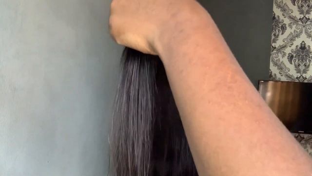 How To Apply Hair Serum Correctly To A Achieve Silky/Shiny Straight Hair/Wig| Simple/Short Tutorial