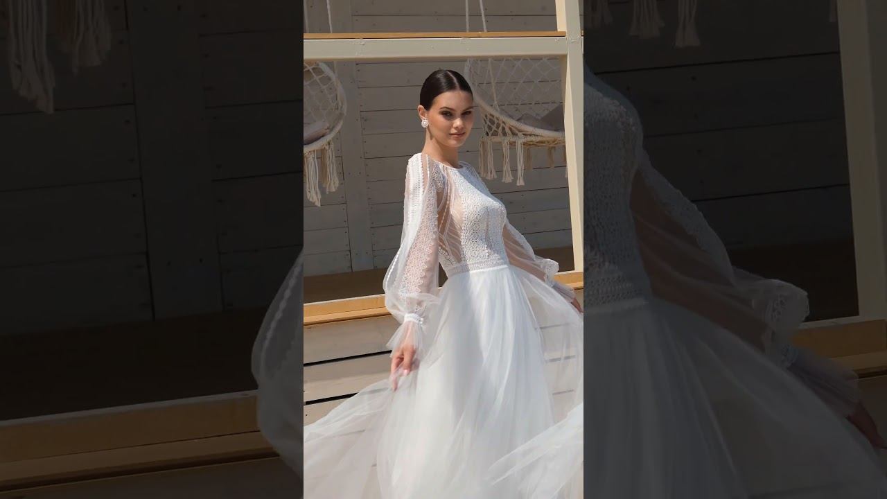 Фатин и кружево: платье А-силуэта с рукавами и разрезом  MegaDay #wedding #свадьба #невеста