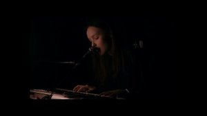 Арина Данилова - я живу (live)