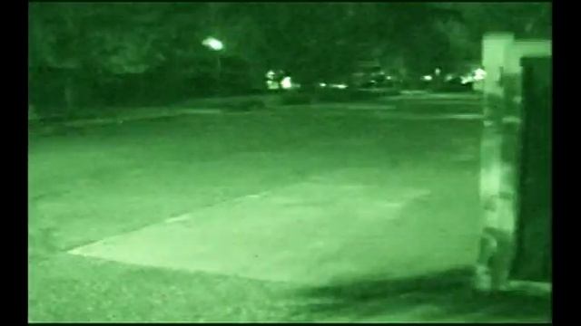 Странное существо в парке смотреть онлайн