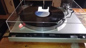 Technics SL 3200 Direct Drive Semi Auto Turntable