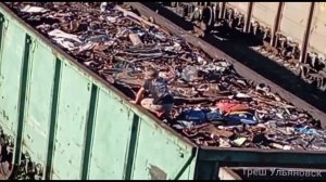 Дети залезли на вагон грузового поезда и воровали металл в Ближнем Засвияжье