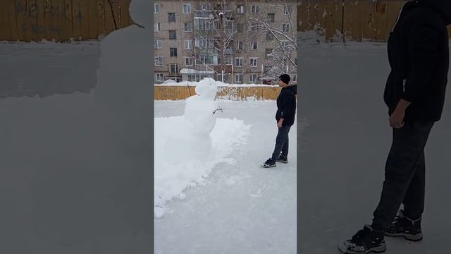 Разбиваем снеговики смотреть онлайн