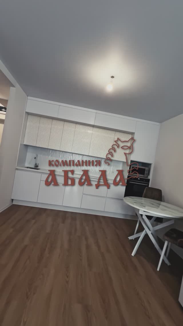 КУХНЯ В СТИЛЕ СОВРЕМЕННОЙ КЛАССИКИ ИЗГОТОВЛЕННАЯ НА СОБСТВЕННОМ ПРОИЗВОДСТВЕ ОТ КОМПАНИИ АБАДА