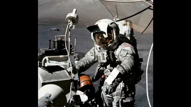 Plastic Bags, Grey Tape, and a Flight Plan смотреть онлайн