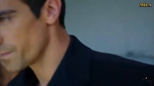 Аслы пырнула ножом Ферхата (Черно-белая любовь)