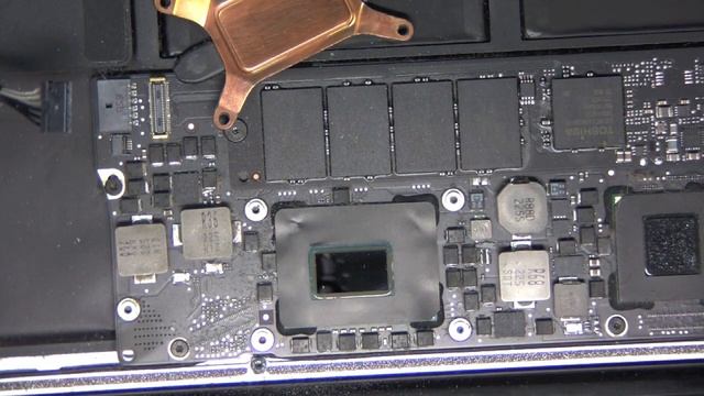Профилактика MacBook Air A1466 13" 2012 смотреть онлайн