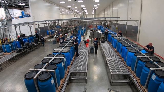 Sriracha How It's Made - Inside Huy Fong Foods