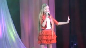 Софья Фисенко   'Нас учили быть птицами'