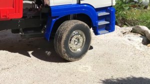 BRUDER RC Truck MAN accident - LKW broken wheel!!