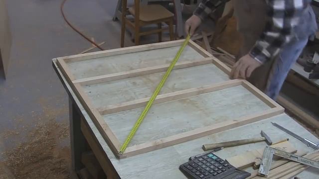 Стенд-полка для книг. Shelf for books