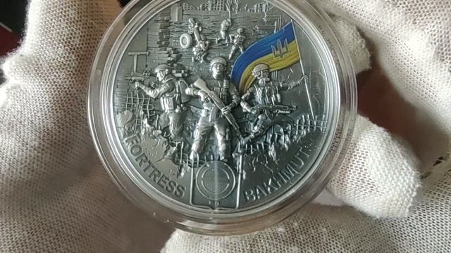 Уникальная серебряная монета "КРЕПОСТЬ БАХМУТ" с тиражом 999 экземпляров