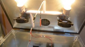 Самодельный автоматический инкубатор на 64 куриных яиц