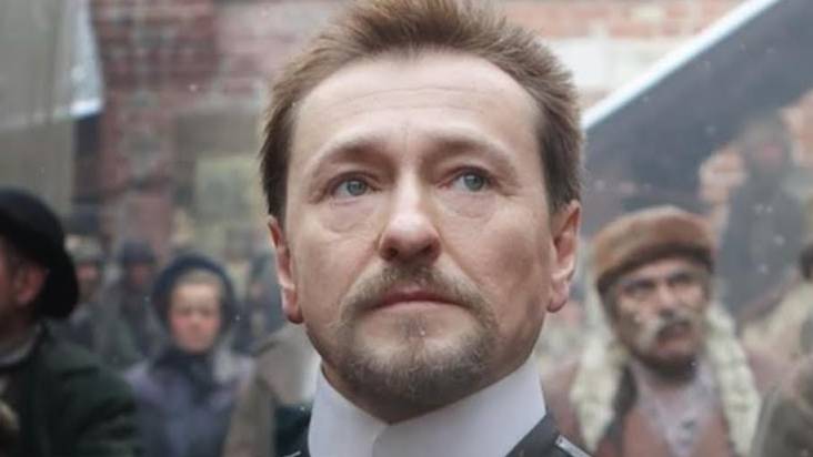 На ком женился помощник плевако в сериале
