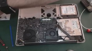 Замена клавиатуры на MacBook Pro Unibody 15" Mid 2010