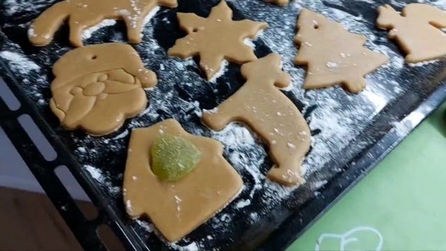 Выпекаем и расписываем прянички