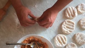 Жареные пирожки с капустой