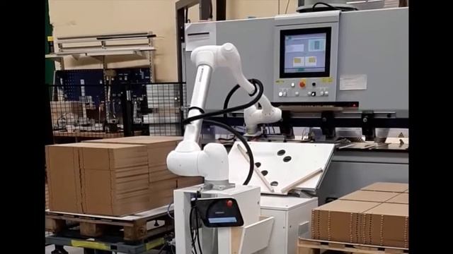 Загрузка деревообрабатывающего станка Doosan Robotics смотреть онлайн
