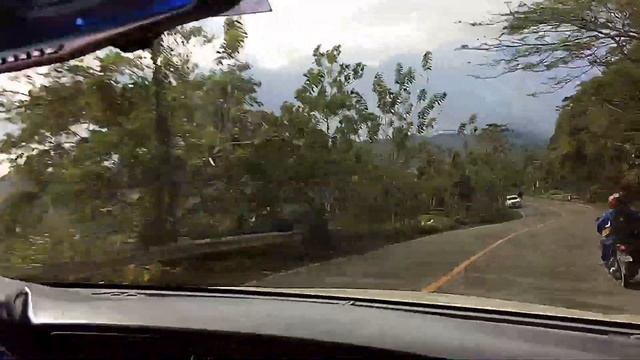 Toyota fortuner V going on top of Cebu