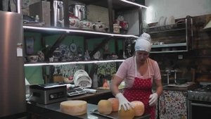 БАНДАЖИРУЮ ПАРМЕЗАН ЖИРОМ