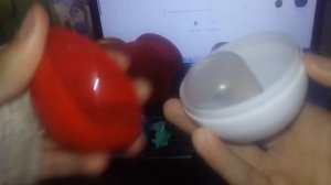 Kinder Сюрприз Natoons и Красный и Синий Технопарк Покемон Круг и Гигаский Карсула