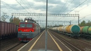 Электровоз ВЛ10У-383 со сборным грузовым поездом, ст. Сапёрная, г. СПБ.,05 .10.23.