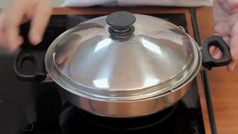 Утиная грудка на сковороде Вок от iCook