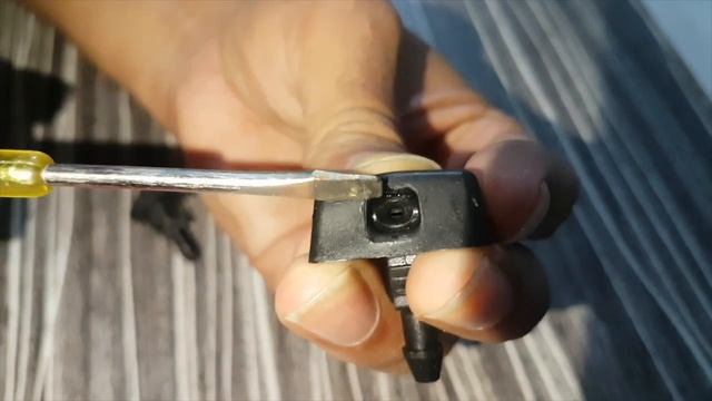 How To clean Windshield Washer Spray Nozzle | Wiper maintenance смотреть онлайн