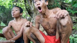 Survival in the rainforest - Cooking egg fish delicious eating - Primitive boy