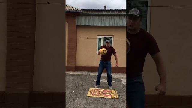 Баловство с гирей 24 кг.🌴3 - силовых сразу после 5 подбросивших вращений гири.