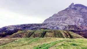 Капсульные захоронения на горе Змейка