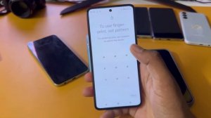 Moto g85 5g in display fingerprint setting/Moto g85 5g fingerprint screen lock/fingerprint sensor