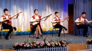 "Тепең көк" күйі Орынд: Үшқоңыр орта- мектеп гимназия оқушылары.