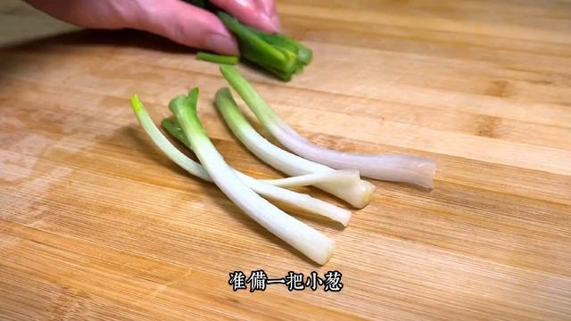 西紅柿炒雞蛋很多人第一步就錯了，難怪不好吃還出湯，今天我教你！【一畫美食】#番茄炒蛋