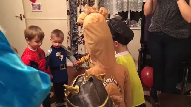 Песенка про елочку 2015 смотреть онлайн