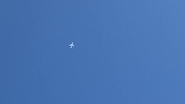 E 6 mercury flying over my house смотреть онлайн