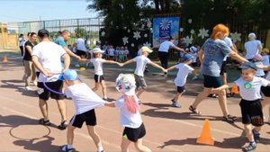 Весёлые старты с родителями на ДЕНЬ СЕМЬИ