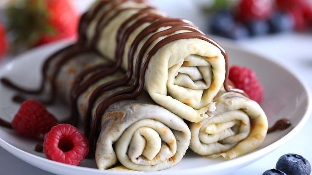 How to make PERFECT Crepes (Easy Crepe Recipe)