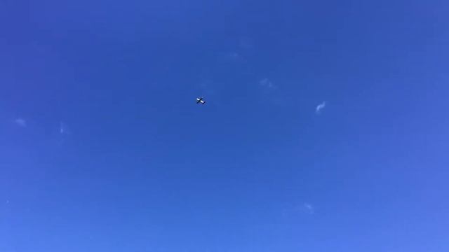 Piper PA-32 Cherokee Flyover From Plymouth Municipal Airport (KPYM) смотреть онлайн
