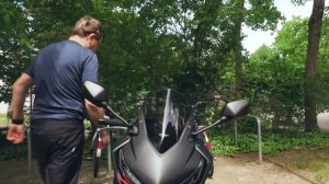 Как улучшить зеркала заднего вида на Honda CBR 650 R с помощью специальных проставок.