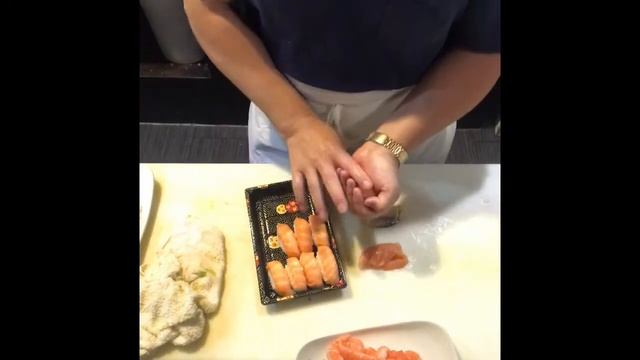 Sushi Imari,salmon,... смотреть онлайн