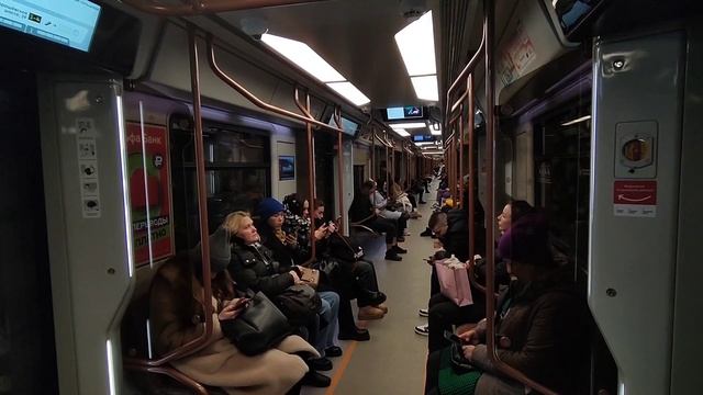 БКЛ и Рублёво-Архангельская линии метро. Савёловская - Деловой Центр. Съезд по ССВ за Хорошёвской.